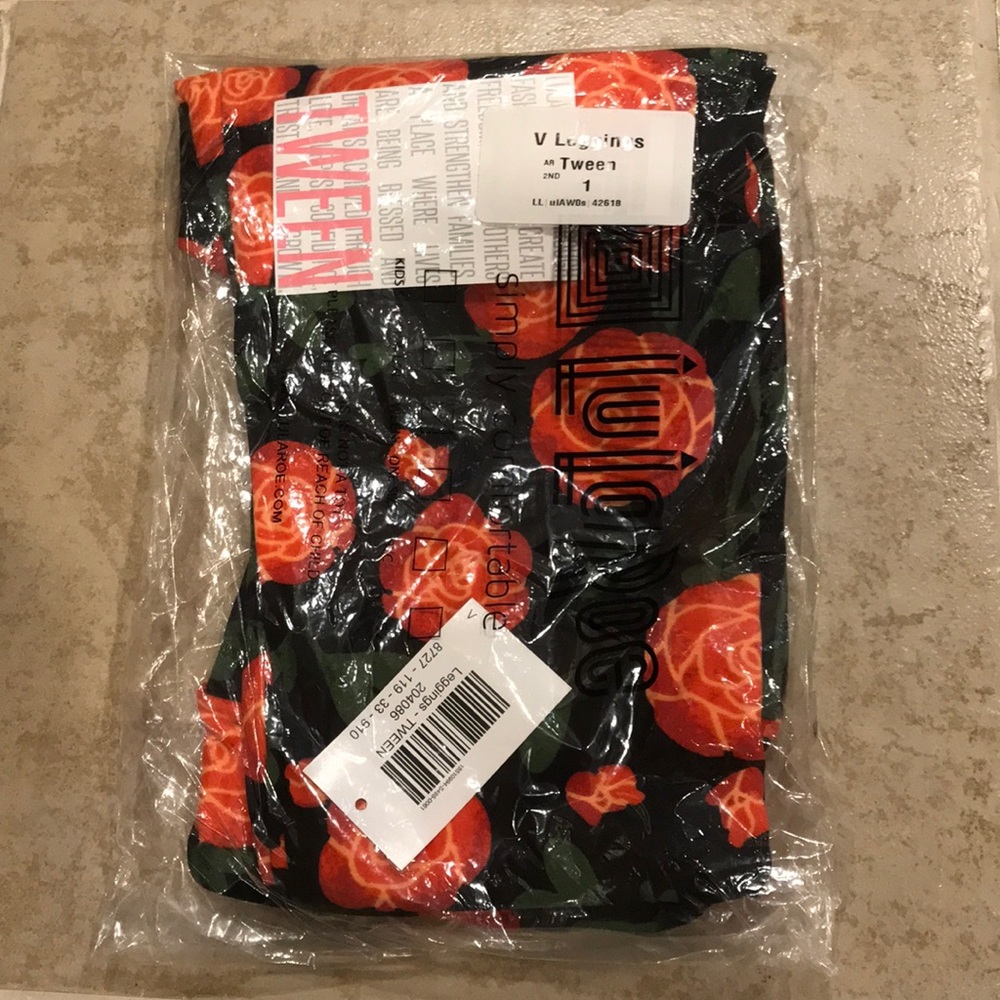 Tween Vintage LuLaRoe Valentines Day Leggings